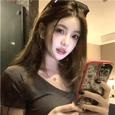 如蝶翩翩